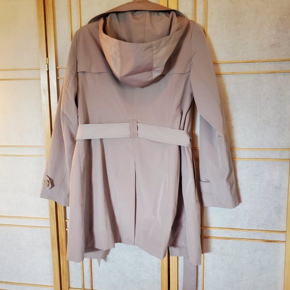 Light Beige London Fog Jacket/Trenchcoat Size Small - Picture 3 of 6